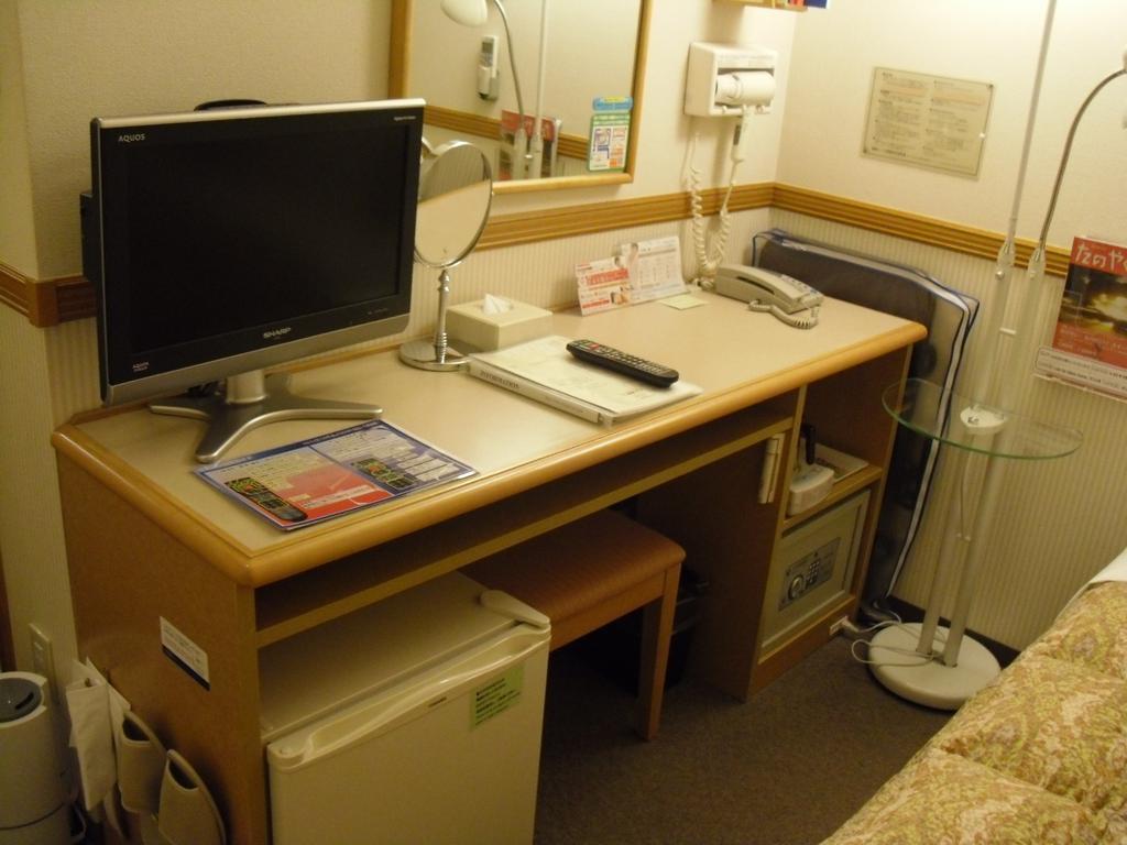 Toyoko Inn Tokyo Akiba Asakusabashi-Eki Higashi-Guchi Buitenkant foto